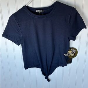Feathers Midnight Blue Knotted Tee
